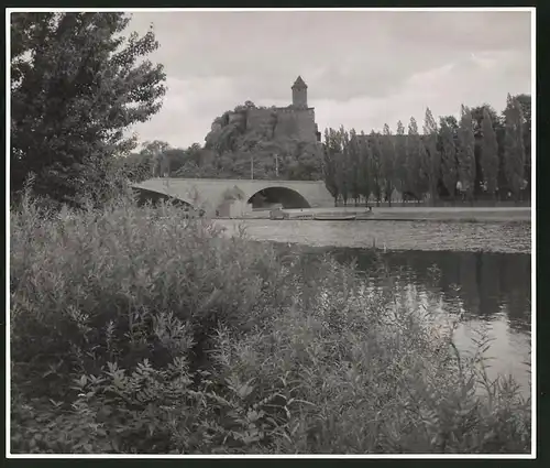 Fotografie Albin Müller, Hamburg-Altona, Schützenstrasse 61, Ansicht Halle / Saale, Burg Giebichenstein & Saalebrücke