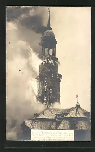 AK Hamburg-Neustadt, Die grosse St. Michaeliskirche vor Einsturz des Trumes, Erbaut 1750-1786, Abgebrannt 1906