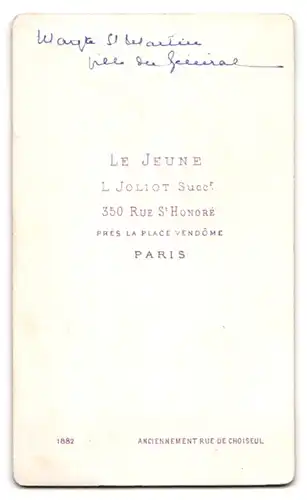Fotografie Le Jeune, Paris, 350, Rue St. Honoré, Portrait junge Dame mit zeitgenössischer Frisur