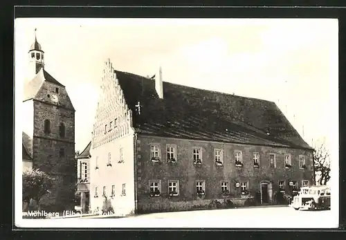 AK Mühlberg /Elbe, Rathaus, Automobile