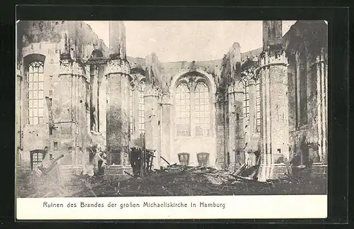 AK Hamburg-Neustadt, Ruinen des Brandes der grossen Michaeliskirche 1906