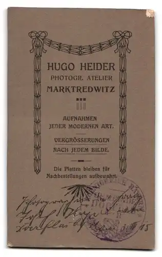 Fotografie Hugo Heider, Markt-Redwitz, junger Mann in kariertem Anzug