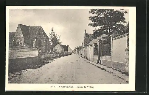 AK Serbonnes, Entree du Village, Blick auf Mauern und Häuser an Strasse