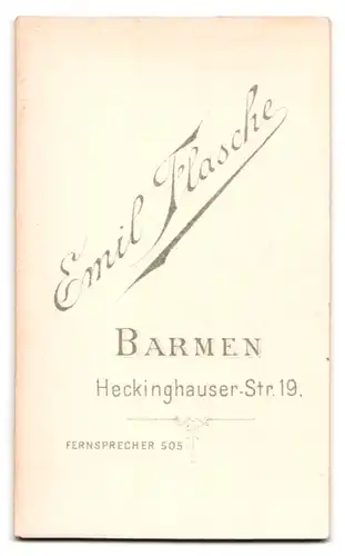 Fotografie Emil Flasche, Barmen, Heckinghauser-Str. 19, Portrait Dame mit Hochsteckfrisur in mondänem Kleid