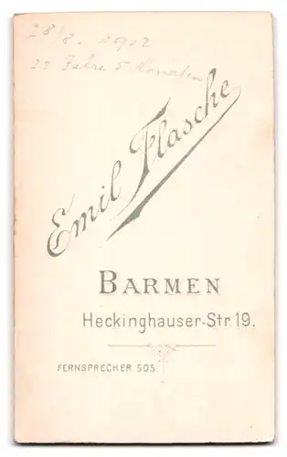 Fotografie Emil Flasche, Barmen, Heckinghauserstrasse 19, junge Frau in weissem Kleid