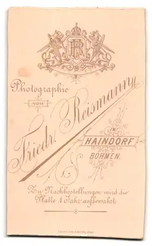 Fotografie Frd. Reismann, Haindorf /Böhmen, Junges Brautpaar in Brautkleidung