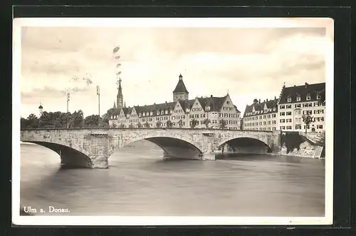 AK Ulm, Häuser an der Donaubrücke