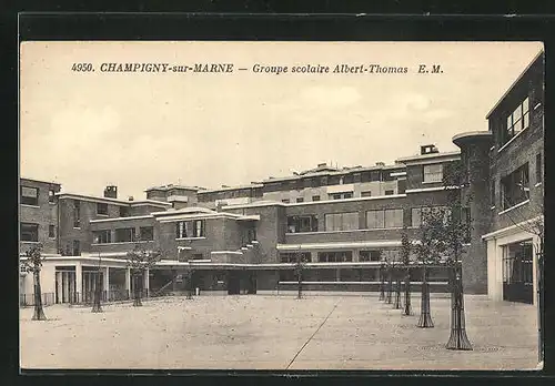 AK Champigny-sur-Marne, Groupe scolaire Albert-Thomas