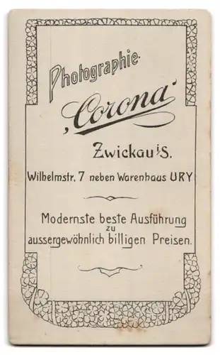 Fotografie Corona, Zwickau i /S., Wilhelmstrasse 7, Portrait junge Dame im schwarzen Kleid