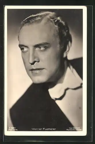 AK Schauspieler Werner Fuetterer schaut seitlich
