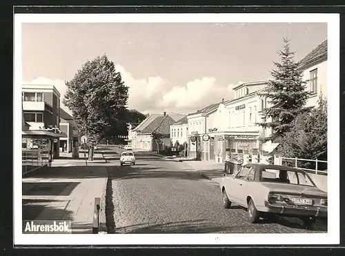 AK Ahrensbök, Strassenpartie mit Autos