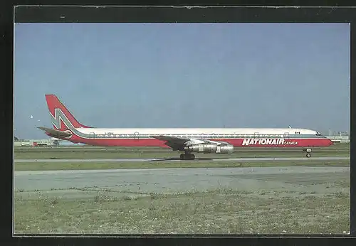 AK Flugzeug McDonnell Douglas DC-8-61 der Fluggesellschaft Nationair Canada auf dem Rollfeld