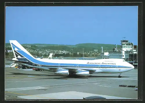 AK Flugzeug Boeing 747-287 B der Fluggesellschaft Aerolineas Argentinas auf dem Rollfeld