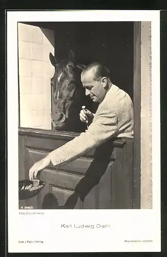 AK Schauspieler Karl Ludwig Diehl mit seinem Pferd