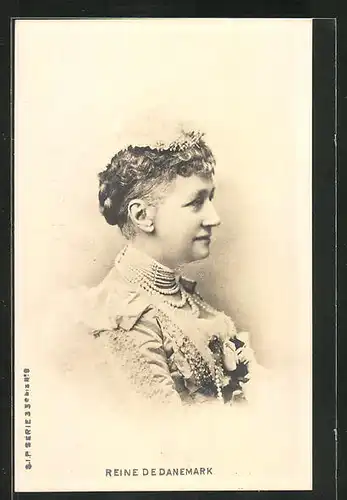 AK Königin von Dänemark mit kostbarem Perlenschmuck