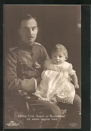 AK Ernst August Herzog von Braunschweig mit seinem jüngsten Sohne