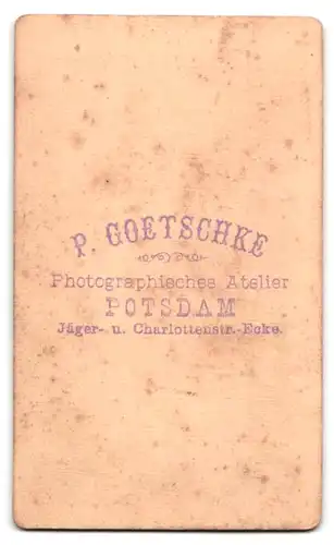 Fotografie P. Goetschke, Potsdam, Ecke Jäger- u. Charlottenstrasse, junger Soldat in Gardeuniform