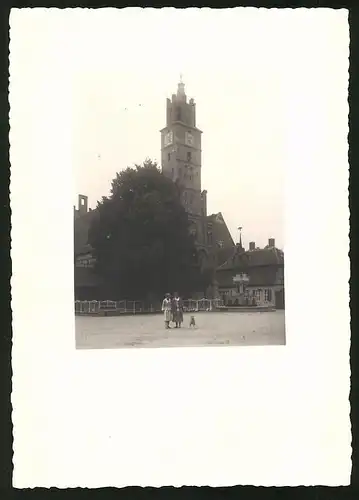 Fotografie unbekannter Fotograf, Ansicht Brandenburg / Havel, Brunnen vor dem Rathaus