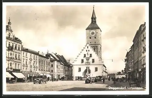 AK Deggendorf, Luitpoldplatz mit Einwohnern