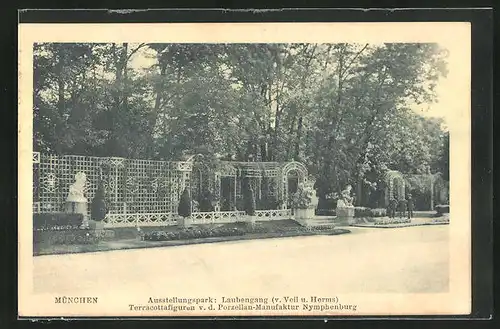 AK München, Ausstellungspark Laubengang, Terracottafiguren