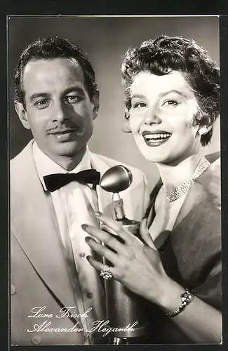 AK Schauspieler Lore Frisch und Alexander Hegarth in dem Film Meine Frau macht Musik