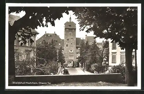 AK Waldshut / Hochrhein, Blick auf das Obere Tor