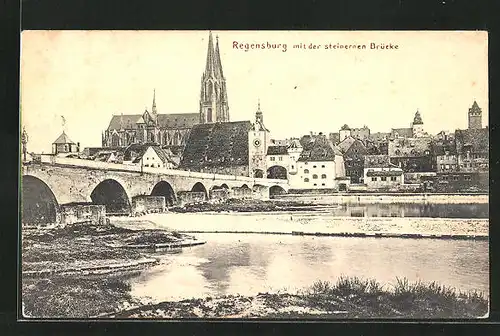 AK Regensburg, Blick zum Münster und zur steinernen Brücke