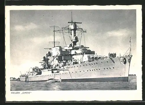 AK Kreuzer Leipzig der Kriegsmarine vor Anker