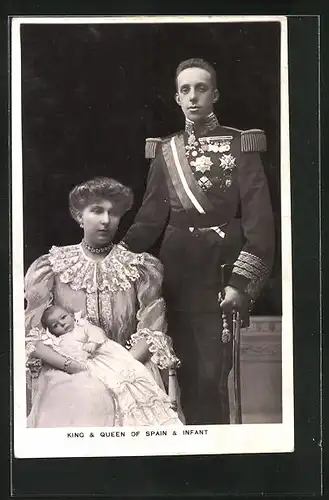 AK King & Queen of Spain & Infant