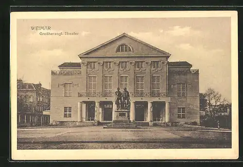 AK Weimar, Denkmal vor dem Grossherzogl. Theater