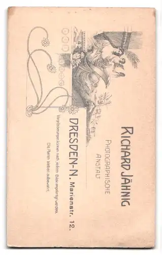 Fotografie Richard Jähnig, Dresden, Marienstrasse 12, eleganter Jüngling mit Seitenscheitel