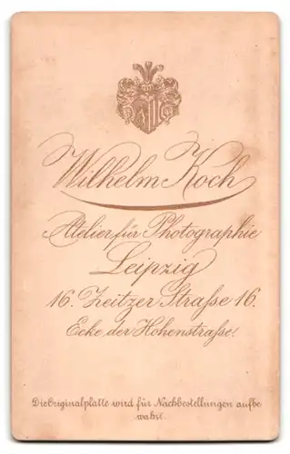 Fotografie Wilhlem Koch, Leipzig, Zeitzer Strasse 16, Portrait kleines Mädchen im modischen Kleid