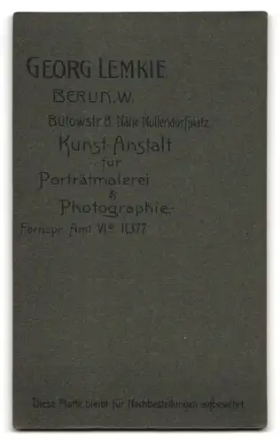 Fotografie Georg Lemkie, Berlin-W, Bülowstrasse 8, Portrait eleganter Herr mit Moustache