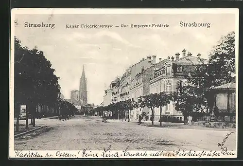 AK Strassburg, Kaiser Friedrichstrasse gegen Kirche