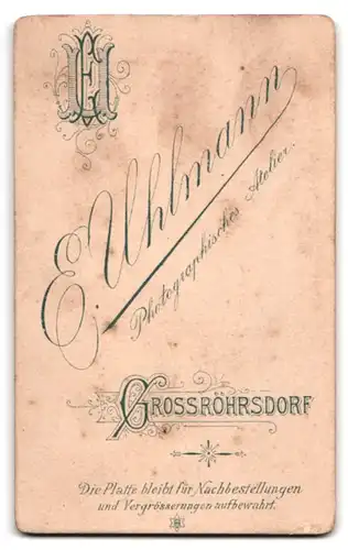 Fotografie E. Uhlmann, Grossröhrsdorf, Portrait junger Mann im Anzug mit Krawatte