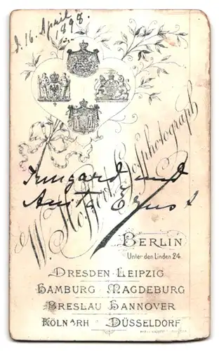 Fotografie W. Höffert, Berlin, Unter den Linden 24, Portrait kleines Mädchen im hübschen Kleid mit Kleinkind