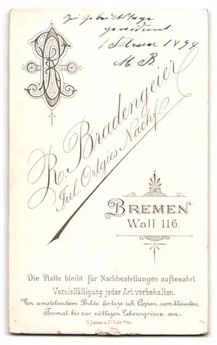 Fotografie R. Bradengeier, Bremen, Wall 116, junges Fräulein im Puffärmelkleid