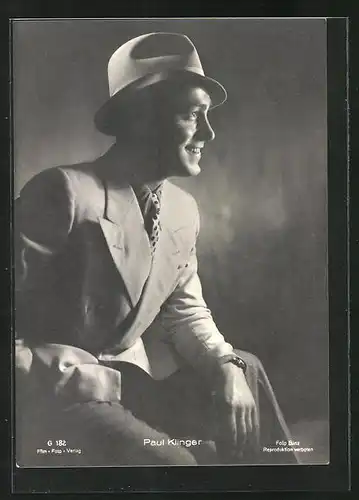 AK Schauspieler Paul Klinger im Anzug mit Hut