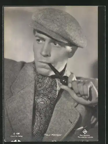 AK Schauspieler Paul Klinger mit Pfeife