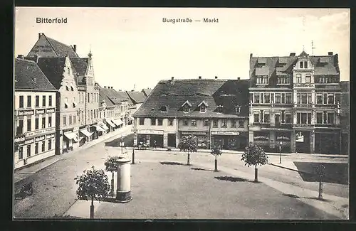 AK Bitterfeld, Markt und Burgstrasse mit Hotel Stadt Berlin