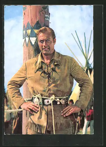 AK Schauspieler Lex Barker im Indianerkostüm