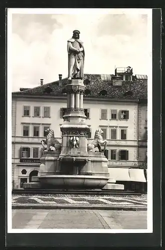 AK Bolzano, Monumento a Walther von der Vogelweide
