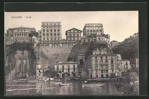 AK Sorrento, Grand Hotel Vittoria, Porto