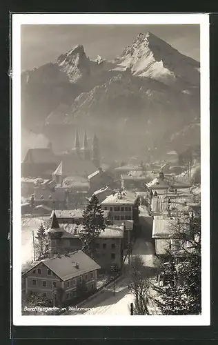 AK Berchtesgaden, Ortsansicht mit Watzmann im Winter