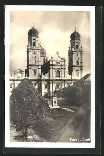 AK Passau, Dom mit Denkmal