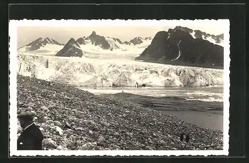 AK Gletscher Gollybreen vom Geröllfeld aus