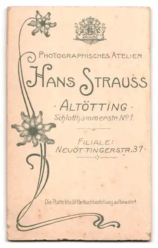 Fotografie Hans Strauss, Altötting, Schlotthammerstrasse 1, Portrait junge Dame mit zurückgebundenem Haar