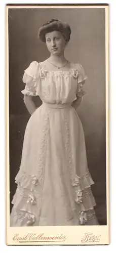 Fotografie Emil Vollenweider, Bern, Portrait junge Dame im weissen Kleid