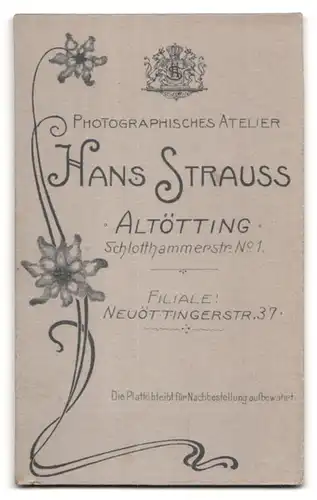 Fotografie Hans Strauss, Altötting, Schlotthammerstrsse 1, Portrait junge Dame in hübscher Kleidung