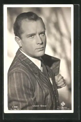 AK Schauspieler Victor Staal im Anzug mit Krawatte